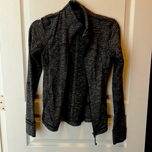 Lululemon zip up size 4